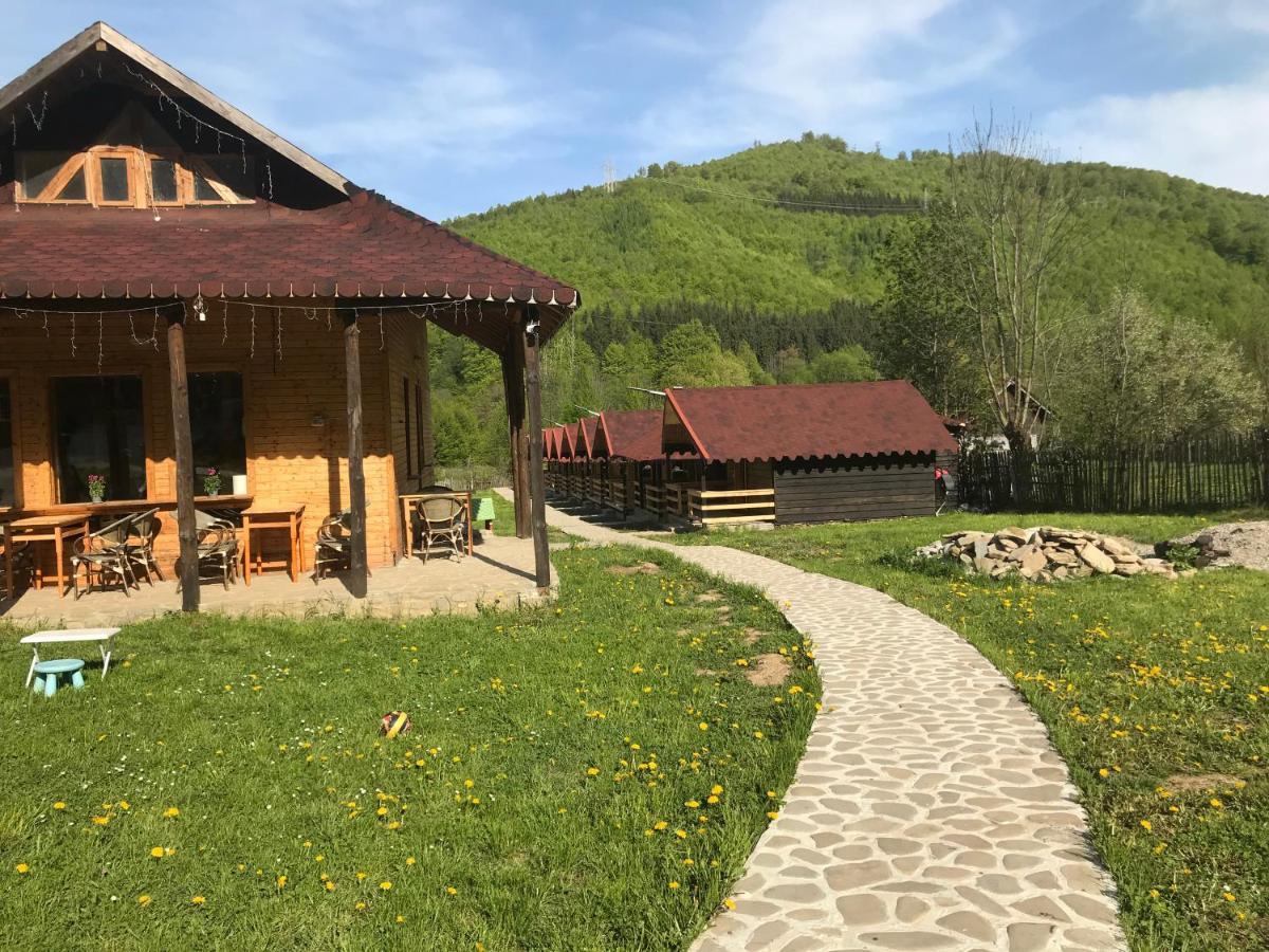 Ferienwohnung Casutele Doftanei Teşila Exterior foto