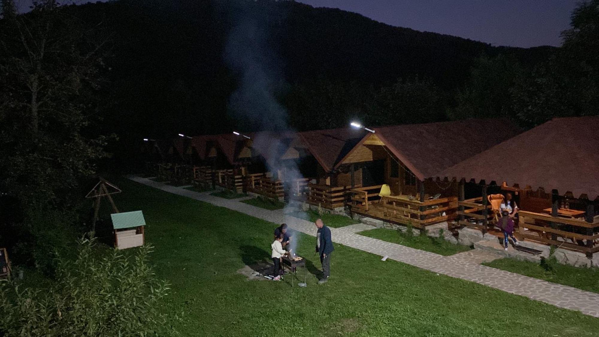 Ferienwohnung Casutele Doftanei Teşila Exterior foto